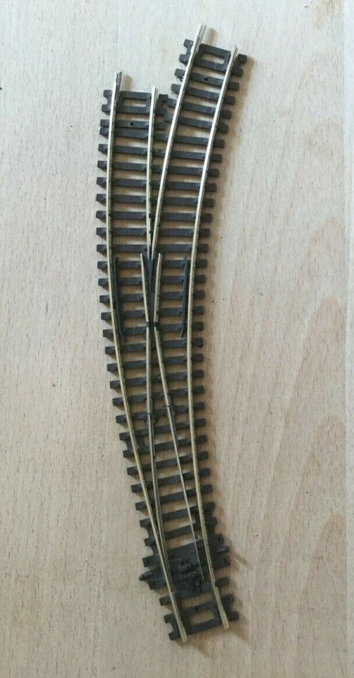PECO ST-240 No.2 Radius Right-Hand Point Insulfrog SETRACK - OO Gauge Code 100 - Brand New In Box