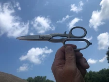 VINTAGE CLAUSS SCISSORS KITCHEN UTILITY SERRATED 2 3/4" BLADE APPROX. U.S.A.