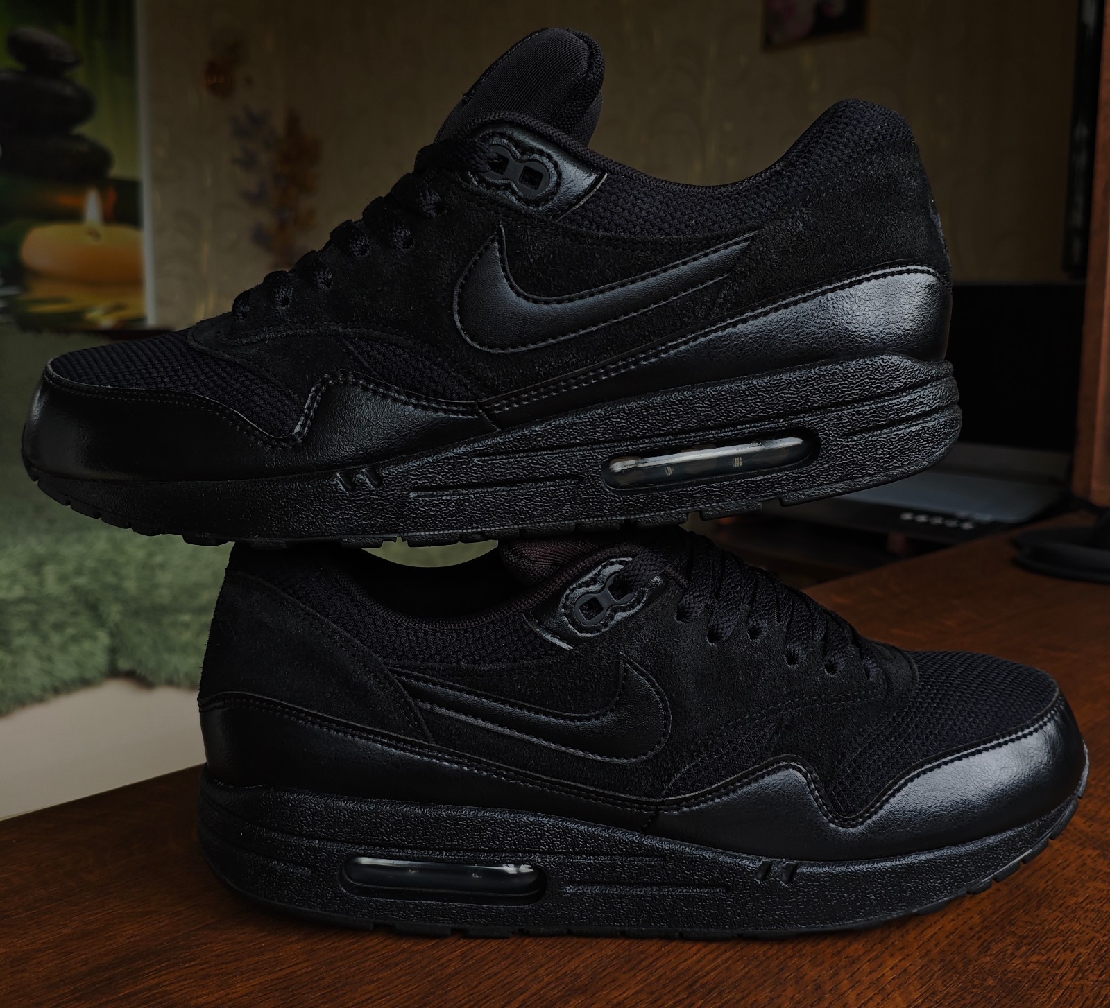 Size 10 - Nike Air Max 1 Essential Triple Black Mens Suede Trainers UK 9 CM 28
