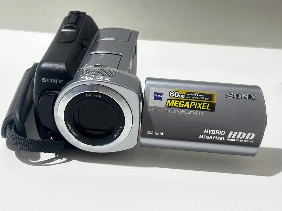 Sony Hanydcam DCR-SR75E Touchscreen Camcorder HDD 60GB - Tested - Image 3 of 4