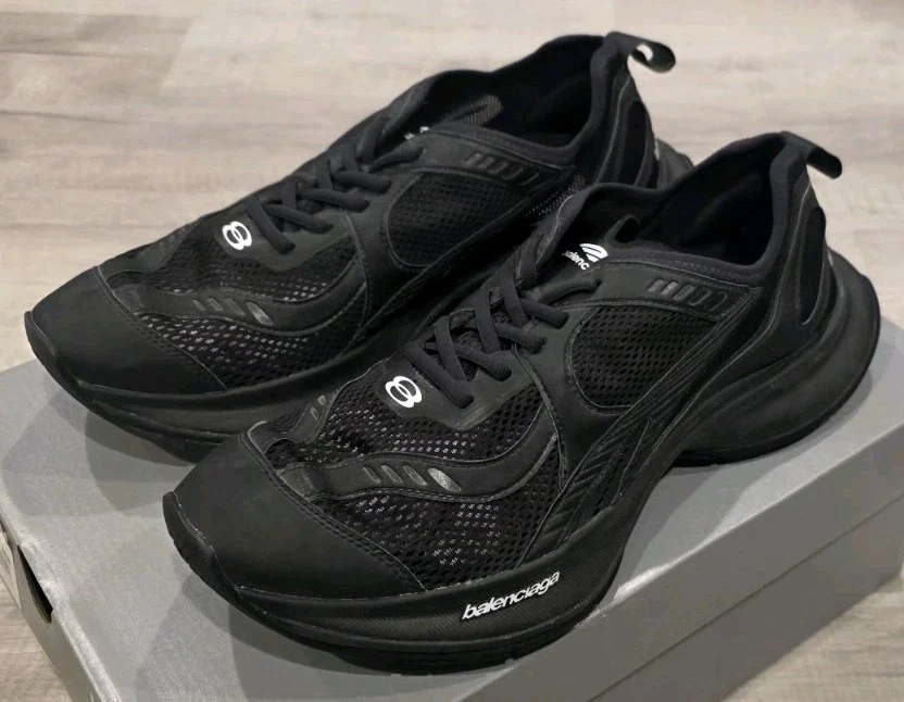 Balenciaga — Balenciaga Men's Worn-Out Circuit Sneakers, Size 13US (46EUR)