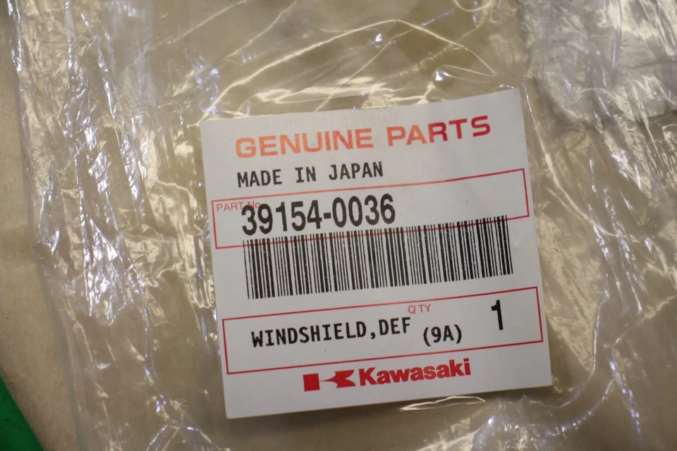NUEVO Genuino 2009-2012 KAWASAKI VULCAN NOMAD 1700 PARABRISAS, DEFLECTOR Foto 2 de 4