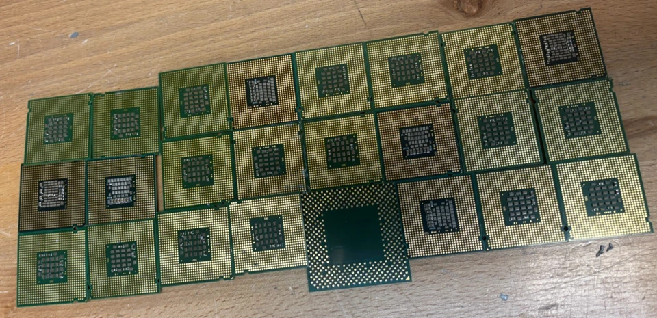 Lot of 3lbs+ Computer CPU Chips for Gold Recovery - Image 2 of 4