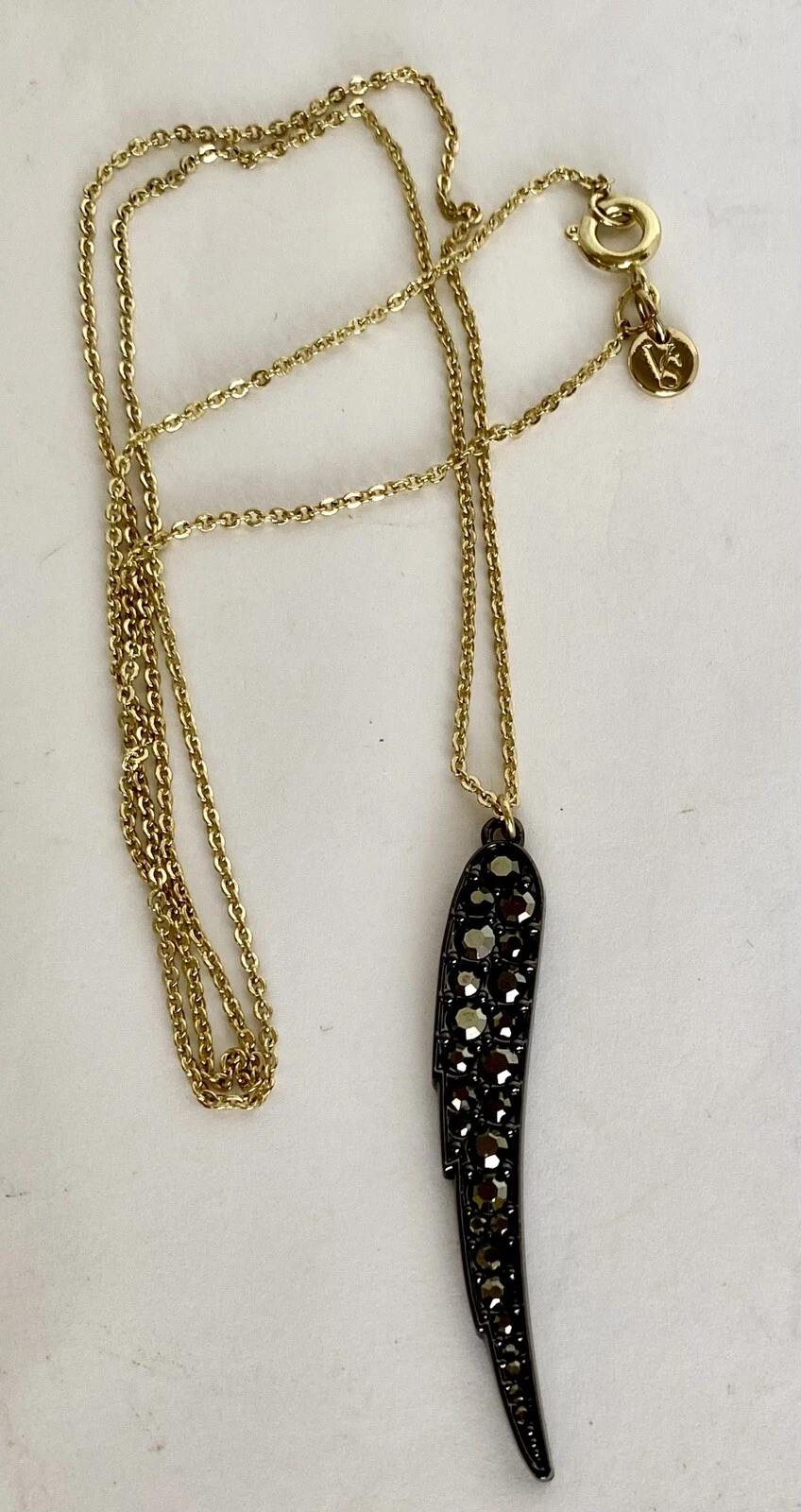 UNDERCOVER VS Collana Ala Ematite Con Strass Scuri Incrostati Catena Oro 24” Nuova Altro