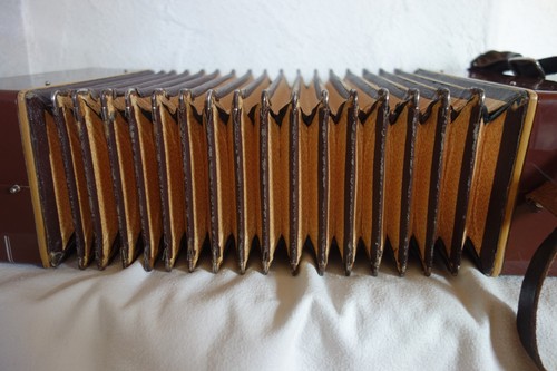 Kleines altes Amoretta Akkordeon Harmonika Kinderakkoredeon D.R.G.M - Bild 15 von 15