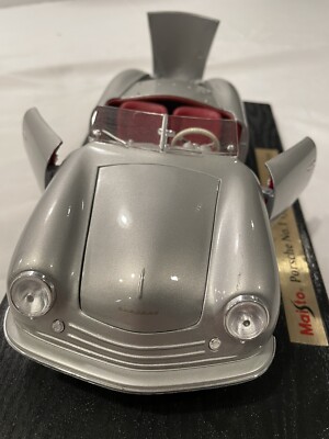 Maisto 1948 Porsche No. 1 Typ 356 Roadster Special Ed. 1:18 Die
