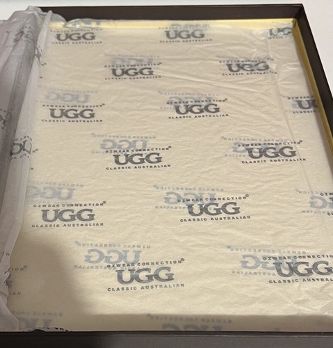 UGG Scarf W/Tags & Ugg Box & Tissue Paper Australia 100% Merino Wool 72x24” NEW - Picture 6 of 17