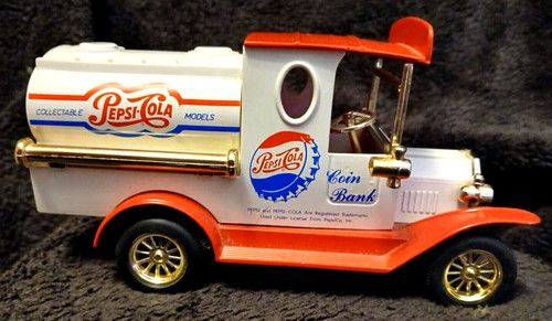 1996 Golden Die Cast Pepsi Cola Coin Bank with key