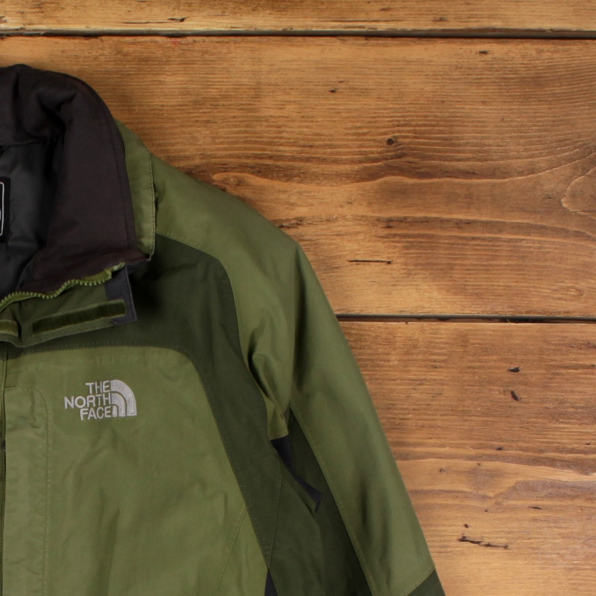 The North Face HyVent Jacket L Mens Green Nylon Black Hiking Trail Outdoor Coat thumbnail 8