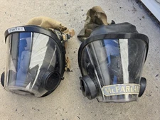 2 Scott Safety Full Face Sheild Mask Facepiece Respirator SureSeal  Firefighter 