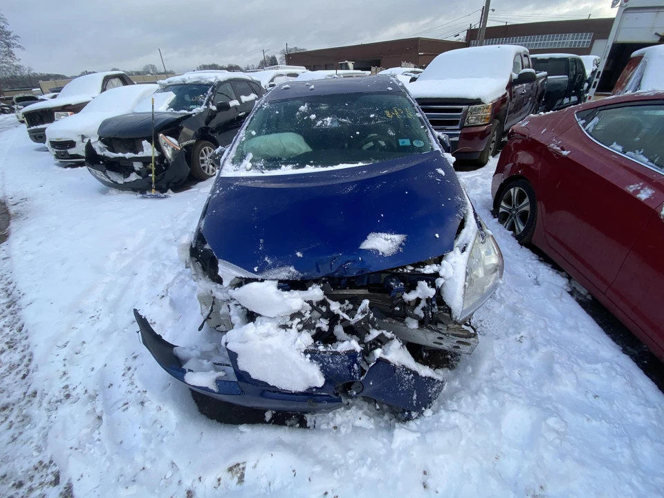 Conjunto de filtro de aire usado se adapta a: Toyota Prius Prius 2011 enchufable VIN DP 7º y 8 Foto 2 de 4