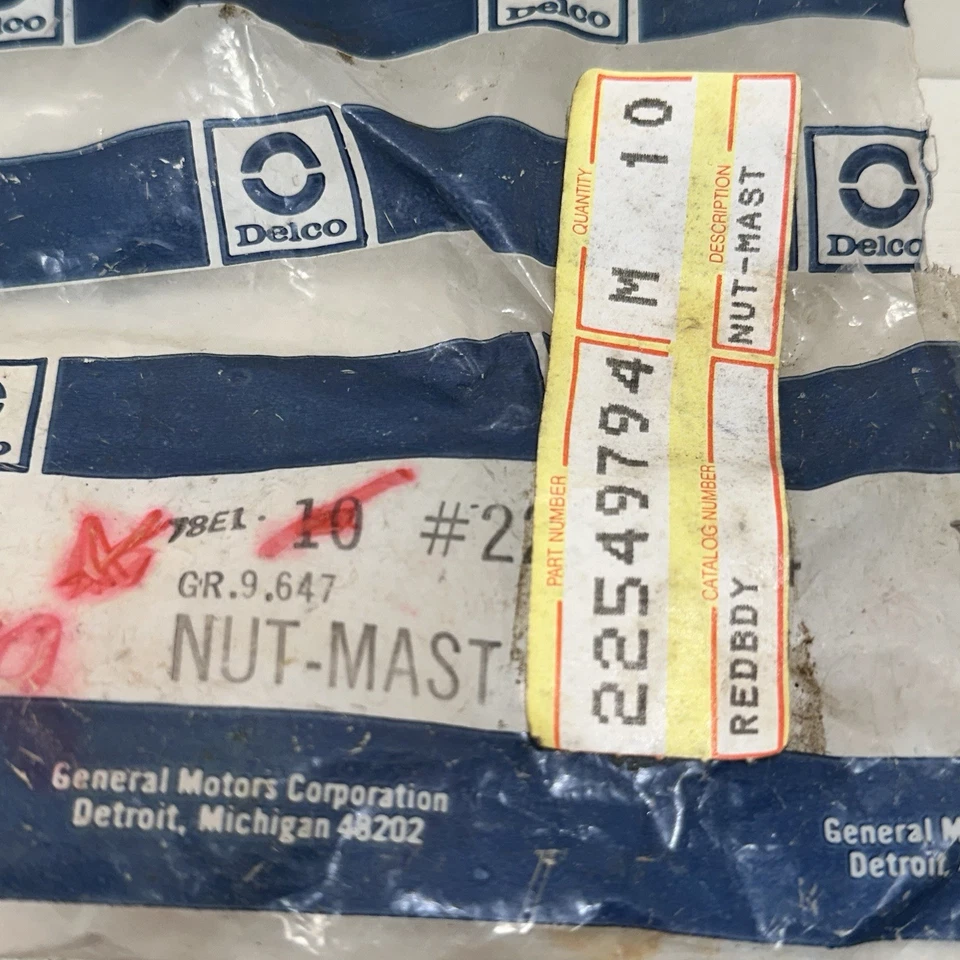 Lote de 10 NOVAS PORCAS DE MASTRO DE ANTENA DE RÁDIO FABRICANTE DE EQUIPAMENTO ORIGINAL GMC 1992-1996 - Imagem 2 de 4