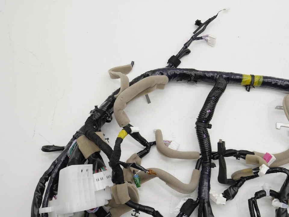 Arnés de cableado de panel de instrumentos Nissan Z Performance 2024 OEM Foto 2 de 4
