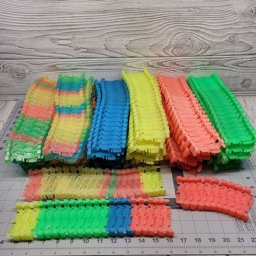 Lot Glow-In-The-Dark Race Car Magic Track Neon Colors Building Set 42 ft Glow