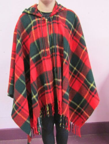 PONCHO COPERTA PLAID ROSSO VINTAGE FATTA A MANO - Foto 2 di 6