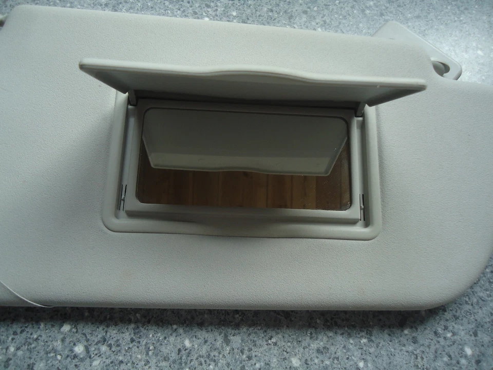 Parasol lado derecho Peugeot 308 Drivers 2007-2013 con luces Foto 3 de 4