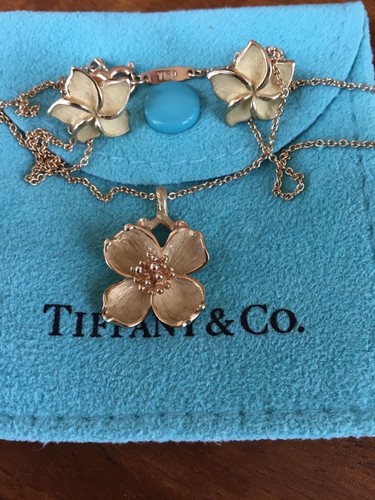 Tiffany \u0026 Co 750 18K Gold Dogwood and 