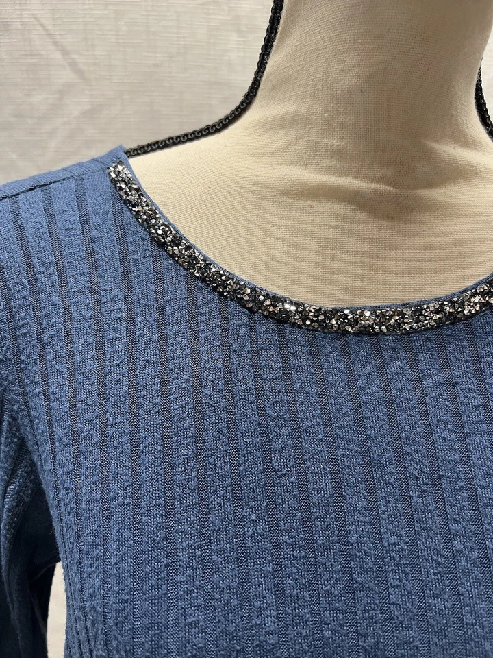 Camisa feminina Juicy Couture azul glitter colarinho joia tamanho pequeno Y2k década de 1990’s - Imagem 2 de 4