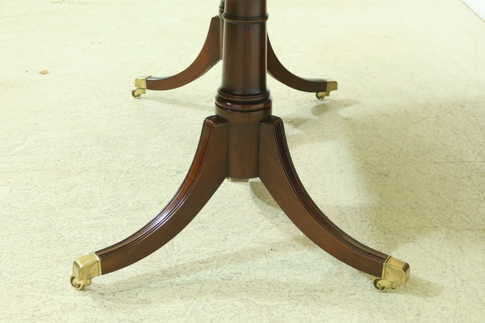 L53364EC: Mesa de comedor antigua de cereza Duncan Phyfe Stauston Foto 3 de 4