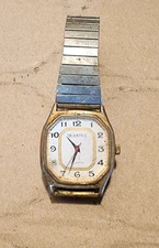 Vintage Men’s QUARTEX Quartz Watch Expansion Band Not Tested 