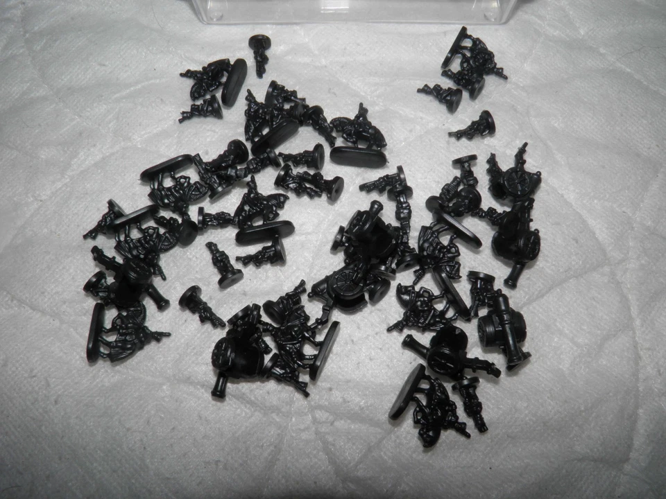 1998 Риск настольная игра замены Black Army изделия пушки, лошадь, мужчин 60 предметов - Изображение 2 из 3