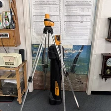 Spectra Precision Laser Level Model 1000 & 175 Receiver + Tripod. Working W/Case