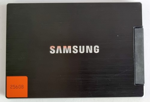 Samsung SSD 830 Series 256GB 2,5" SATA III 6G NAND MZ-7PC256 MZ7PC256HBFU-0BW00