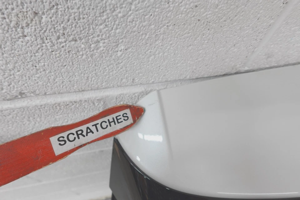 2018-2024 VOLKSWAGEN TIGUAN REAR TAILGATE LIFTGATE (OEM) COMPLETE W/CAMERA Foto 2 de 4