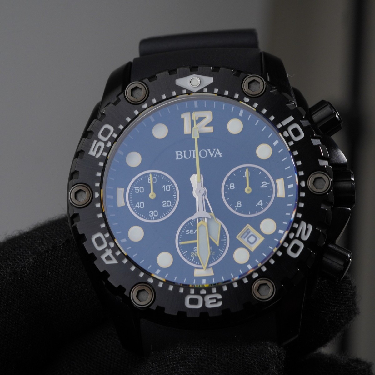 Bulova UHF 262 kHz Sea King 98B243 chronograph dive watch 300M