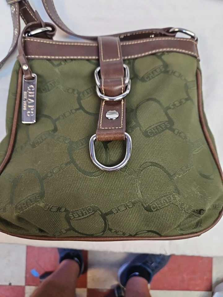 Bolso Bandolera Bolso de Mano Chaps Logo Monograma Tejido de Lona Cuero Verde Oliva  Foto 2 de 4