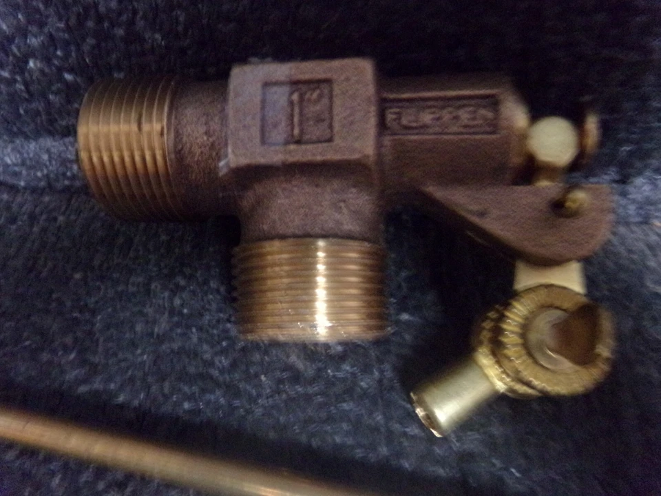 Watts St1000 Float Valve,1 In,Bronze,Pipe Mount W/ 12" Float Rod (C) - Image 2 of 4
