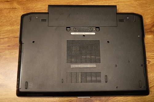 Dell Latitude E6520 15.6" HD 2.2GHz 500GB HD DVDRW W10 WIFI,CAMera+skype - Picture 7 of 12