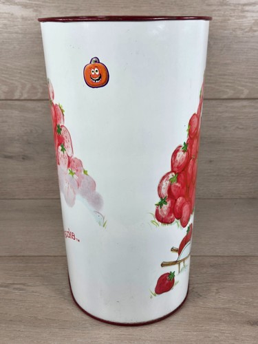 Strawberry Shortcake Cheinco Trash Can Tin Vintage Metal Bin Waste Paper Basket - Picture 2 of 9