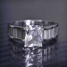 Size 7, vintage sterling silver 925 engagement ring with enameled cut cz