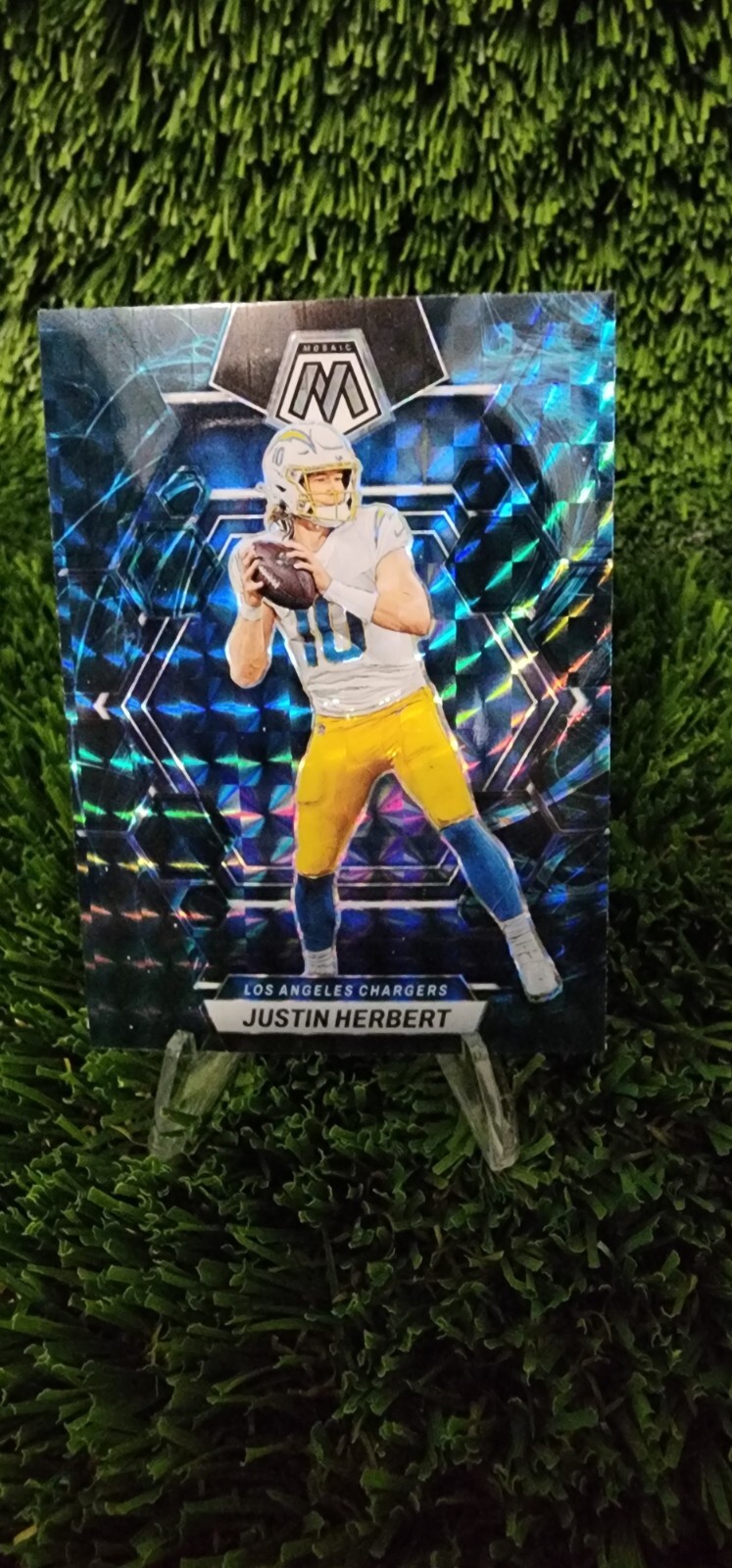 2023 Mosaic Justin Herbert Genesis Case Hit SSP Prizm #127 LA Chargers