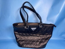 Borsa a tracolla GUESS nera trapuntata borsetta zip superiore ferramenta argento