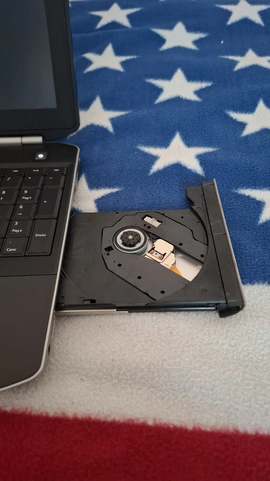 Notebook DELL LATITUDE E5520 15.6" 4GB+256SSD Win 10 + mouse rgb BT,base pc,ecc. - Immagine 3 di 4