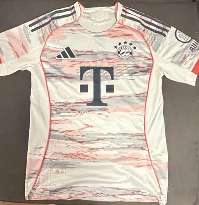 FC Bayern München Müller #25 Player Version Trikot   Größe M   Neu