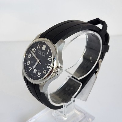 Victorinox Swiss Army 241367 Officer's Lady Black Date Rubber