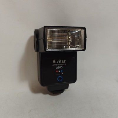 Vivitar Auto Thyristor 2800 Flash Tested Working Clean Battery Compartment 