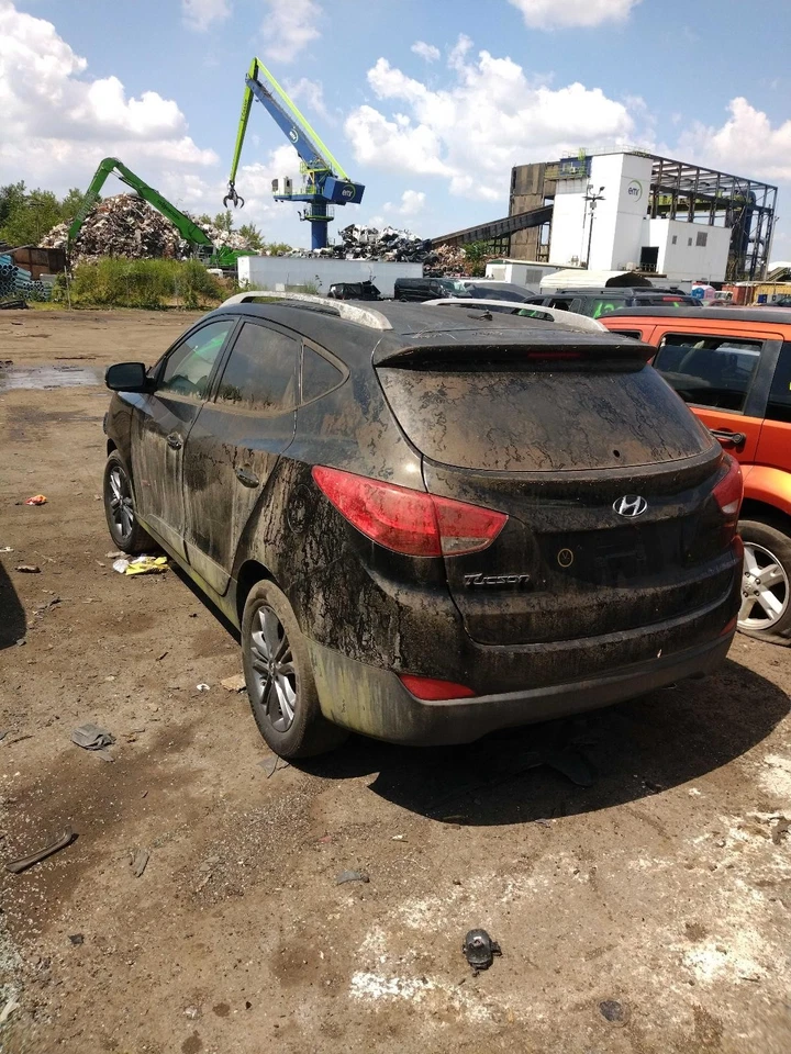 2015 Hyundai Tucson Right Door 2.4L Used OEM Part 105K Miles - NJ25-20196-493818 - Image 4 of 4