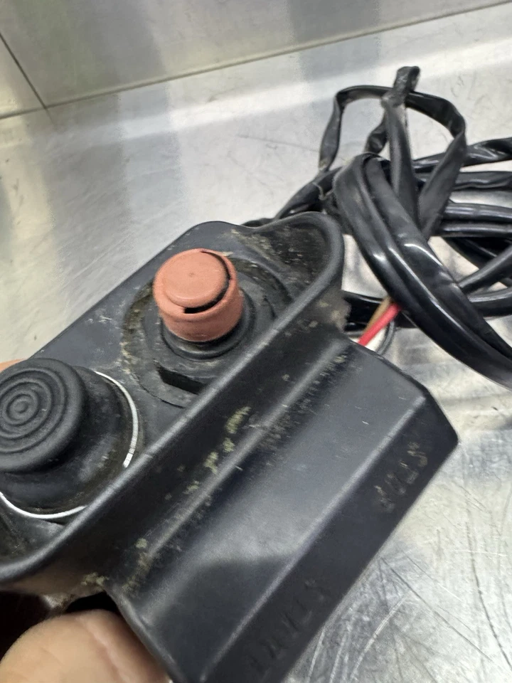 89 90 INTERRUPTOR MANILLAR ARRANQUE PARADA YAMAHA WAVERUNNER 500 Botón 6K8-81870-00-00 Foto 4 de 4