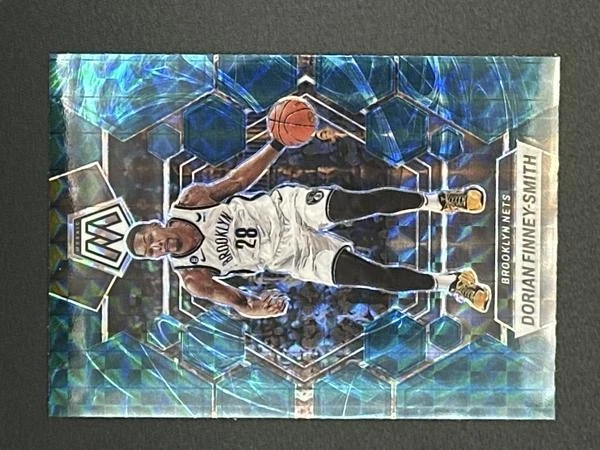 2022-23 Mosaic Dorian Finney-Smith #132 Genesis