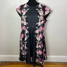 City Chic Black Floral Fit Flare Dress XL 22 Short Sleeve Party Special Occasion