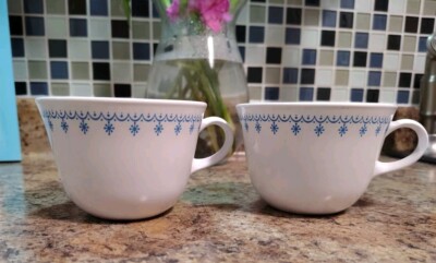 Vintage Corelle Livingware by Corning  Snowflake Blue  Set of 2 Coffee Tea Cups