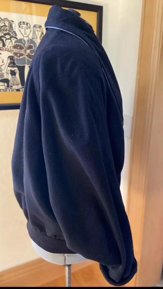 RARE Authenticated 1980’s Hermes Cashmere Jacket/Coat Size 40 -2 Buttons Missing image 7