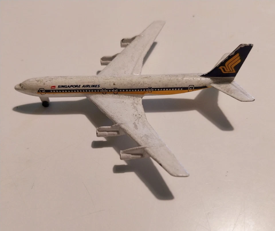 COLLEZIONE di 29 MODELLINI DI AEREI DI LINEA e NON, DA VEDERE!!!!!!! - Immagine 2 di 2