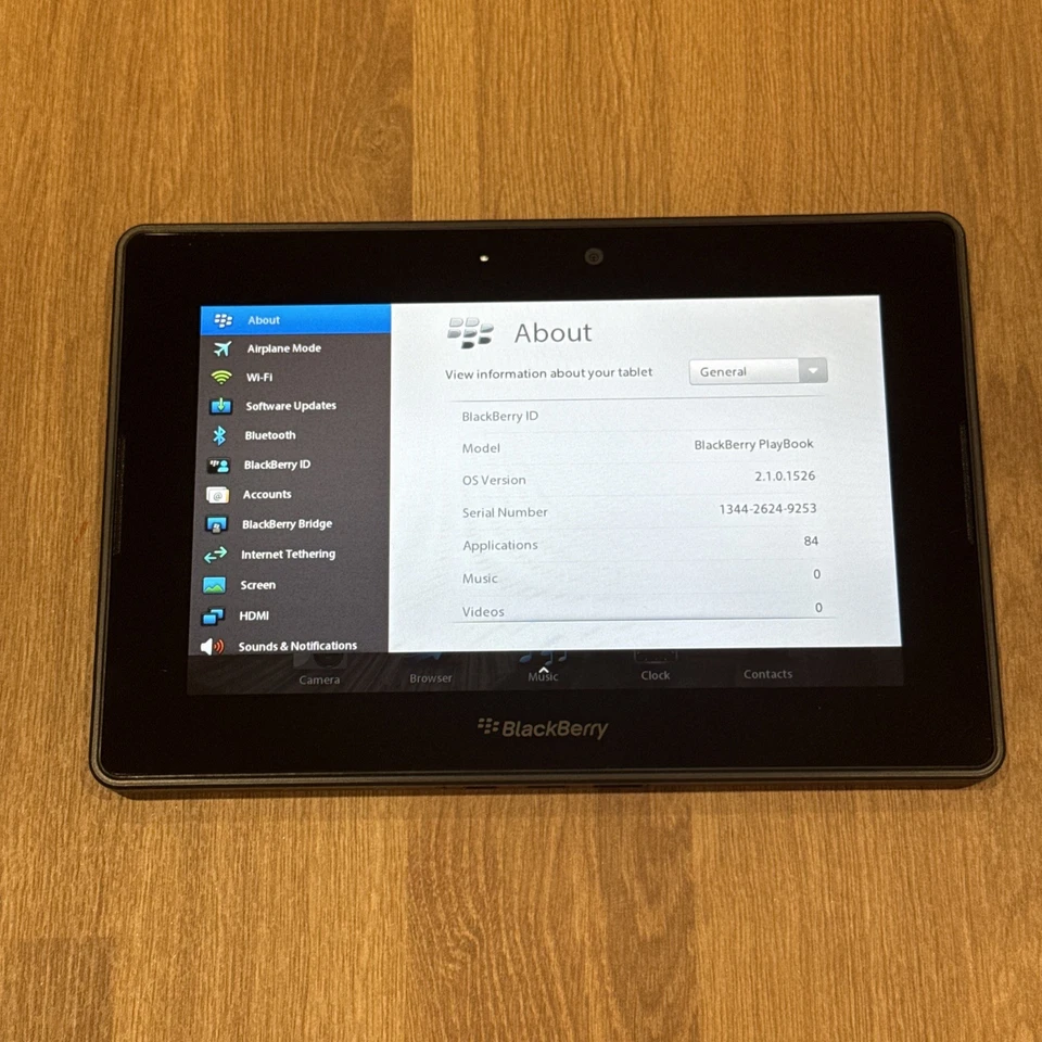 Blackberry Playbook 64GB Activated OS - Image 2 of 4