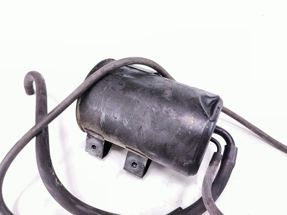 05 Honda RC51 SP2 Evap Emissions Vacuum Canister Pump - Image 2 of 4