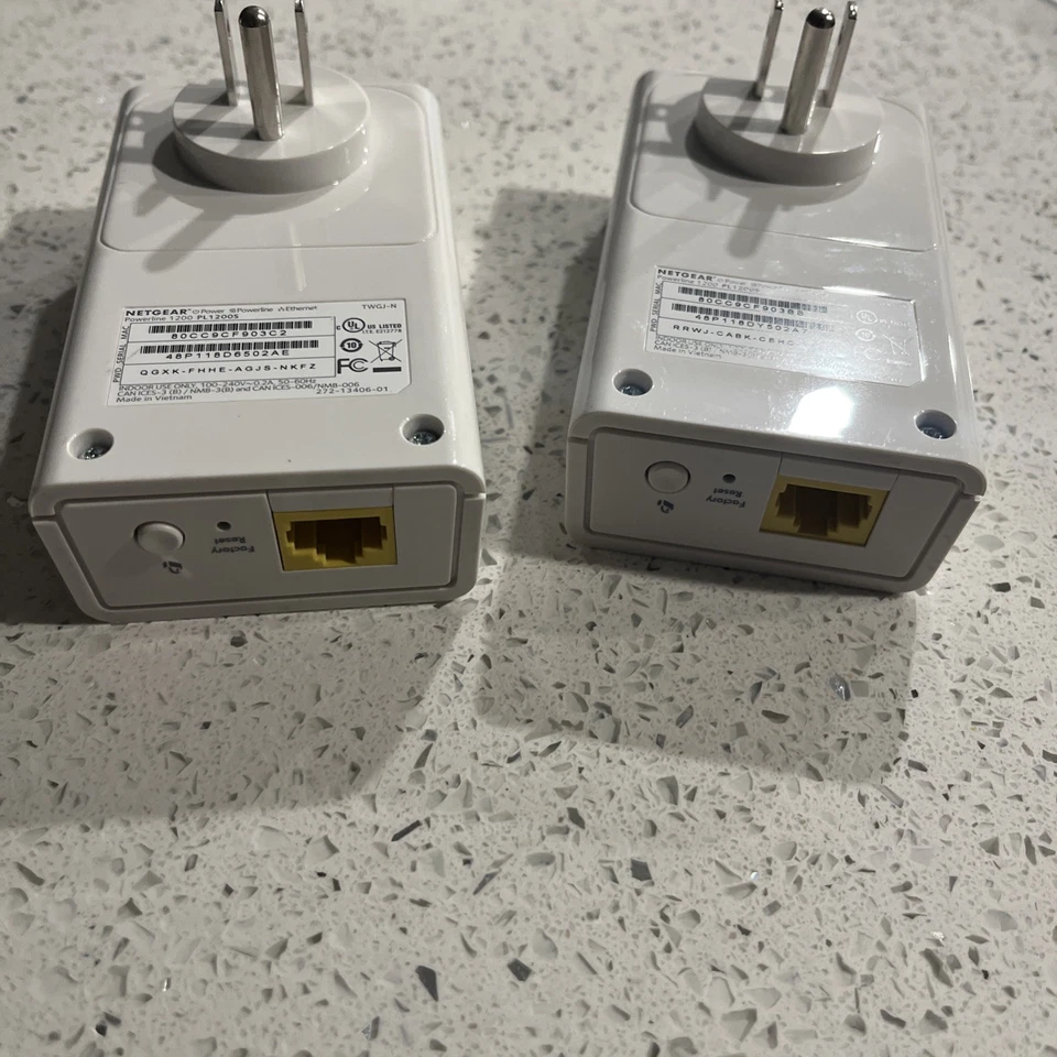 NETGEAR 1000 Powerline adapter Kit Mbps Wallplug 1 Gigabit Ethernet Ports - Image 3 of 3